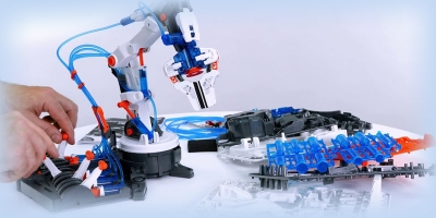 Компания Бондибон предлагает конструктор для сборки гидравлического робота